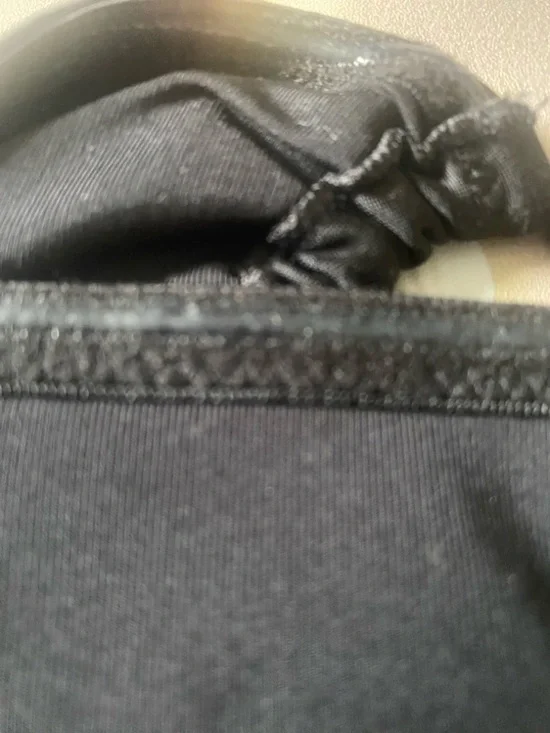 H&M Bikini Top Black Strapless. - Picture 3 of 8